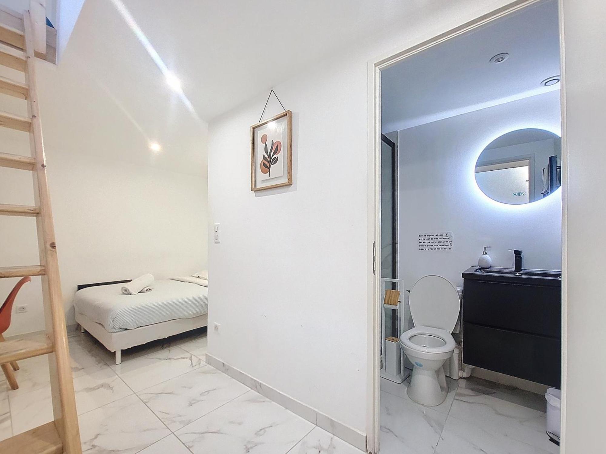 Confort Climatise Et Suite Privee En Sousplex Montpellier Exterior photo
