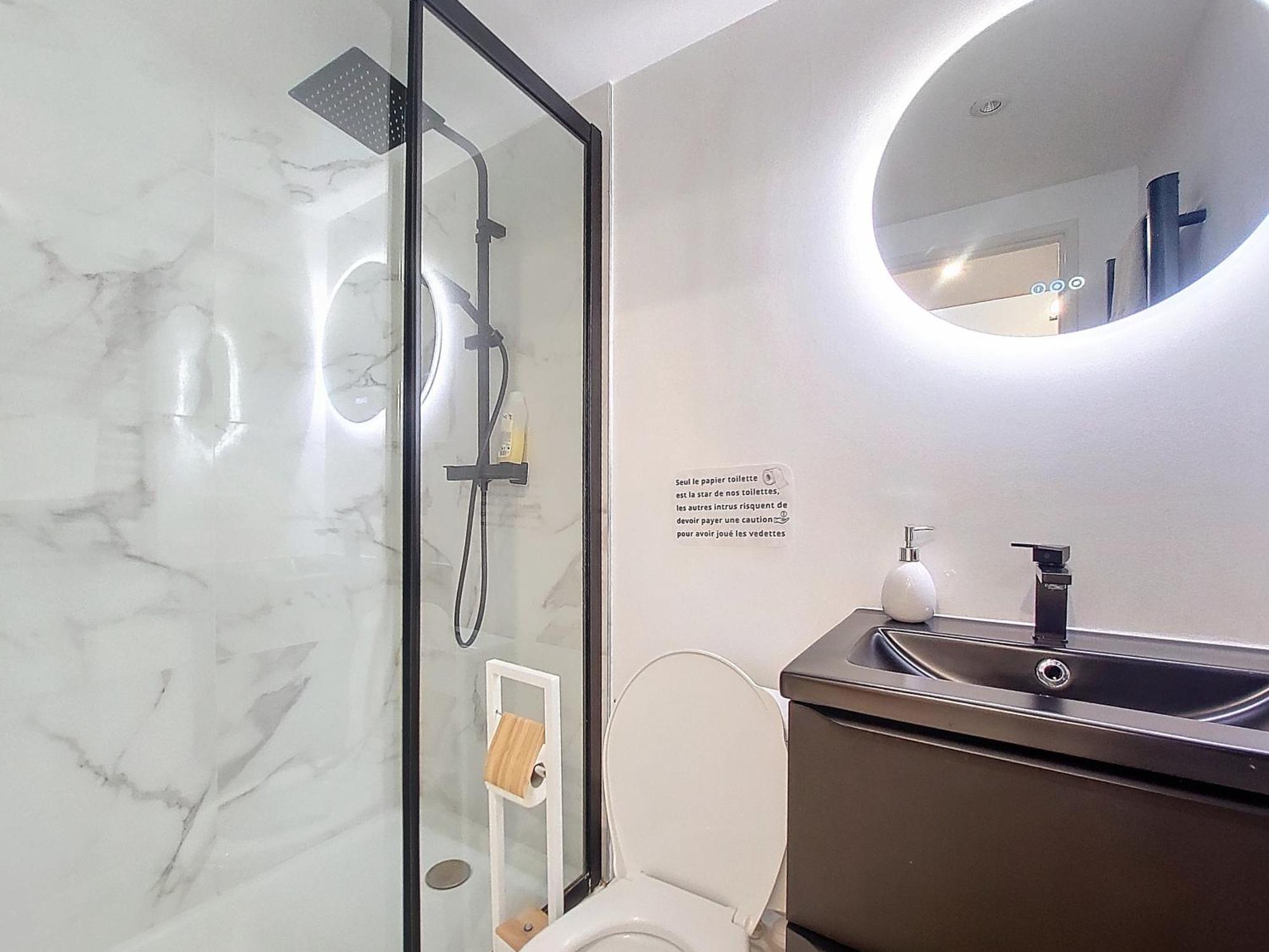 Confort Climatise Et Suite Privee En Sousplex Montpellier Exterior photo